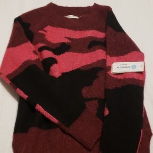 NWT pink camo sweater